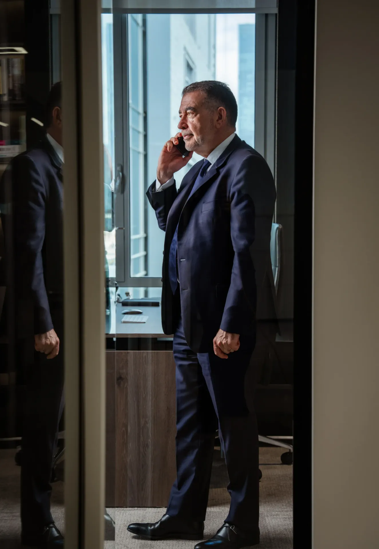 CR-Talking-on-call